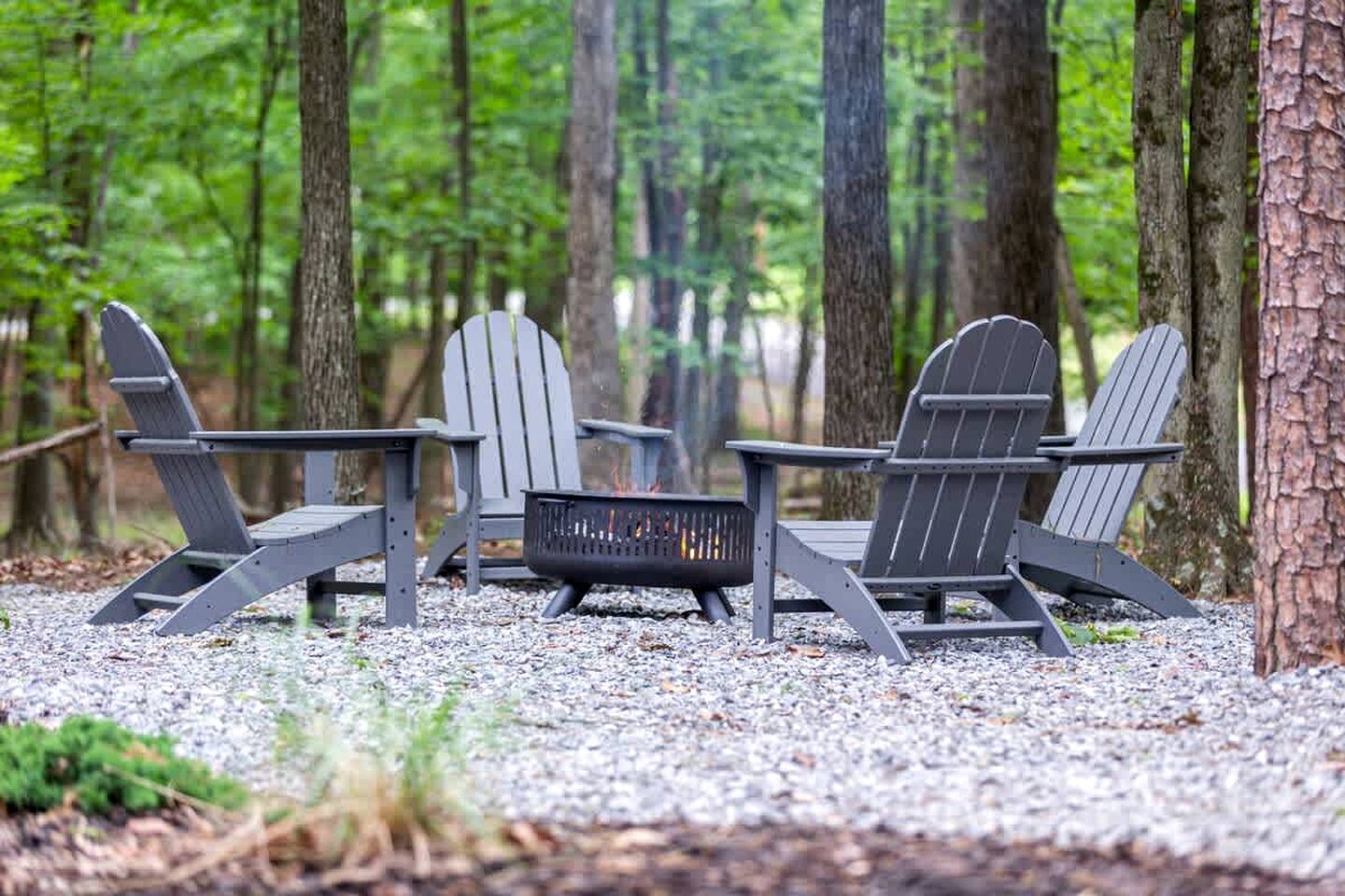 Peaceful Getaway in Hedgesville, Virginia, with Fire Pit and Pool Access, near Antietam National Battlefield