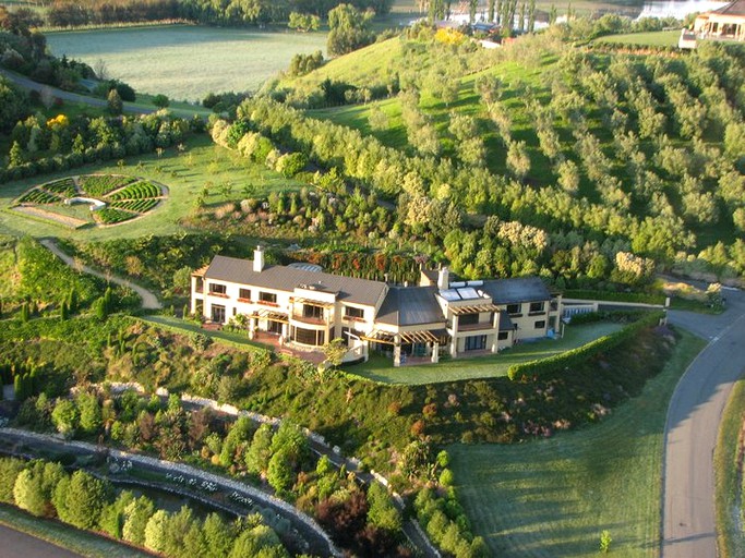 Nature Lodges (Napier, North Island, New Zealand)