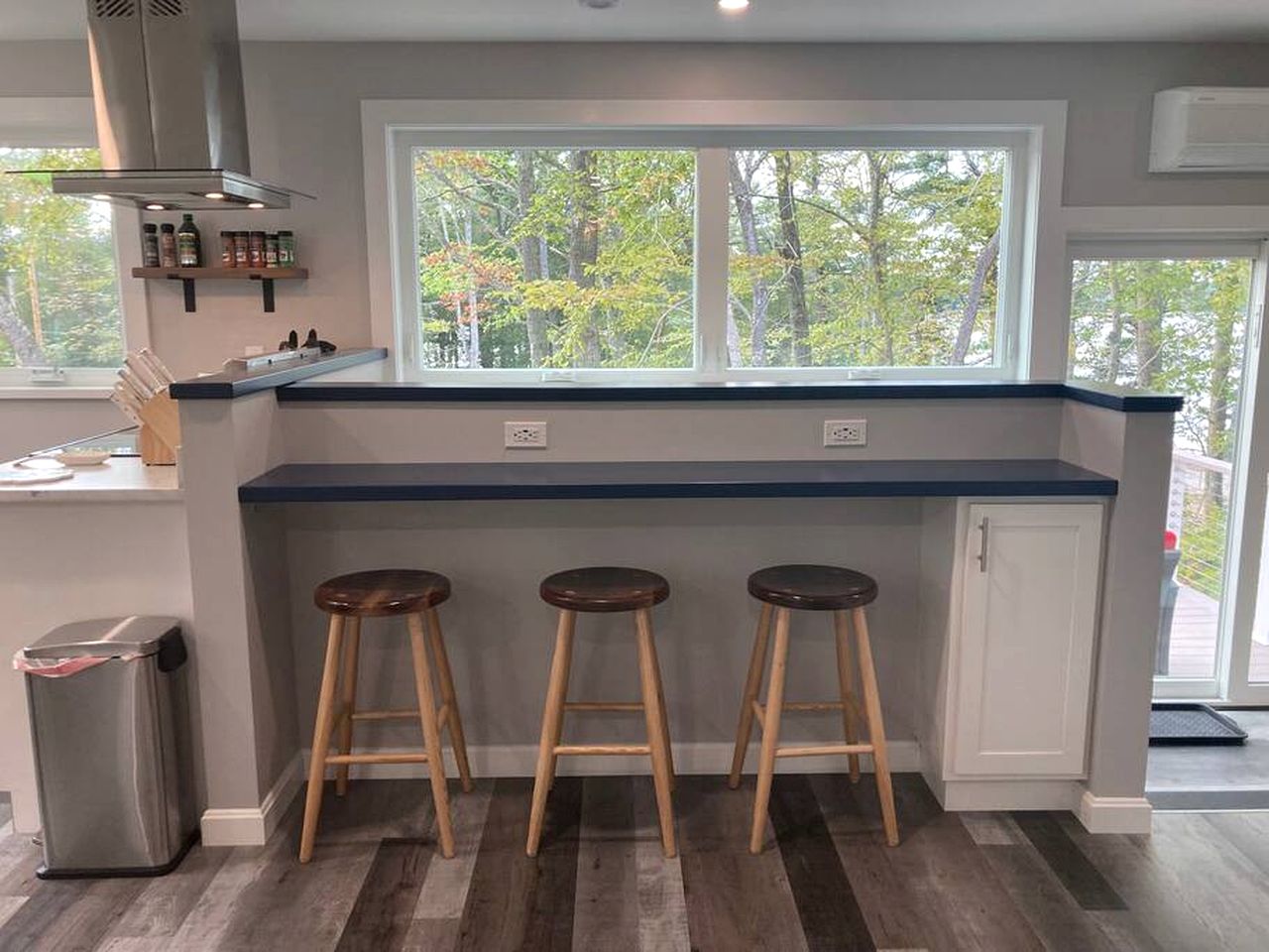 Lake Cabin Ideal for Outdoor Adventures in Maine