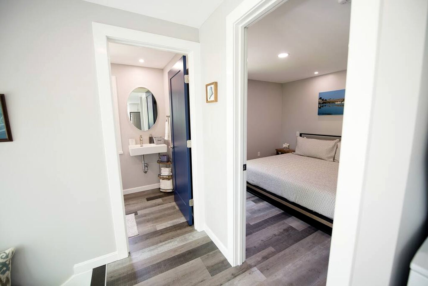 Lake Cabin Ideal for Outdoor Adventures in Maine