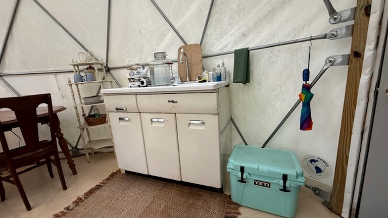 Domes (United States of America, Eatonton, Georgia)