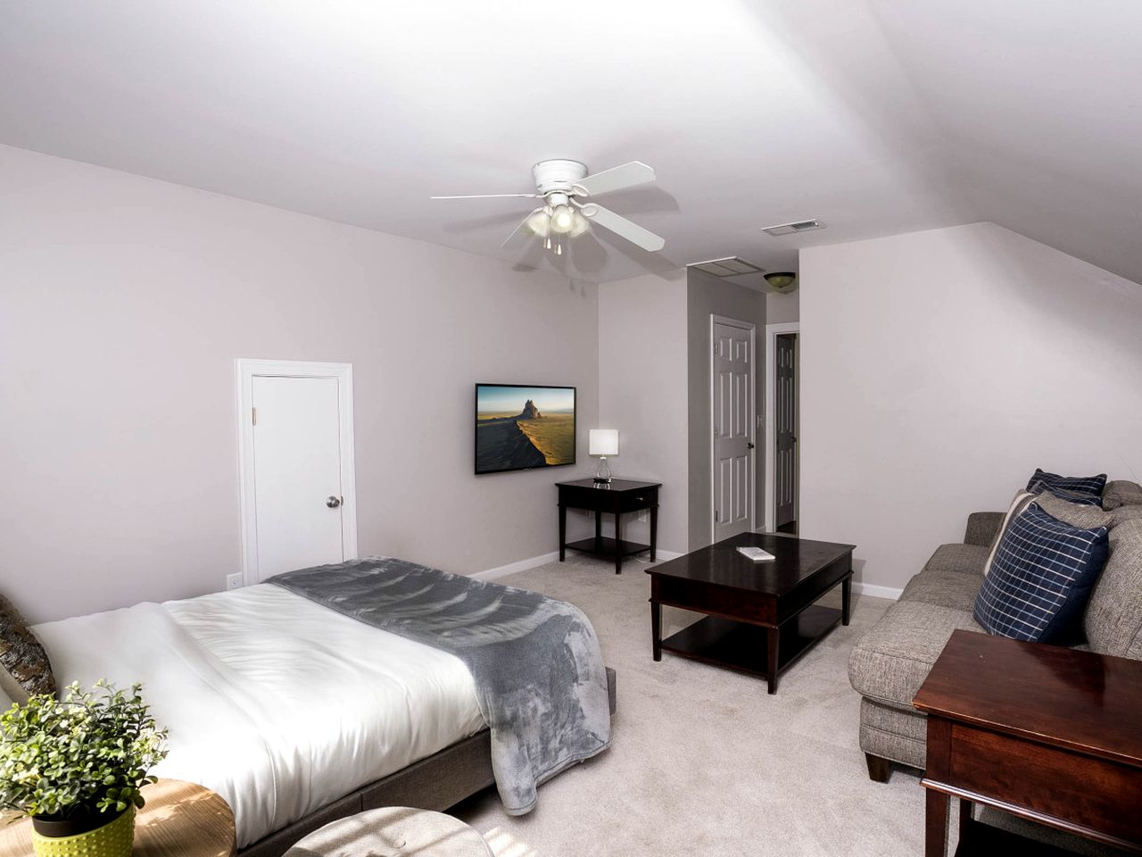 Suburban Sanctuary in Charlotte, North Carolina
