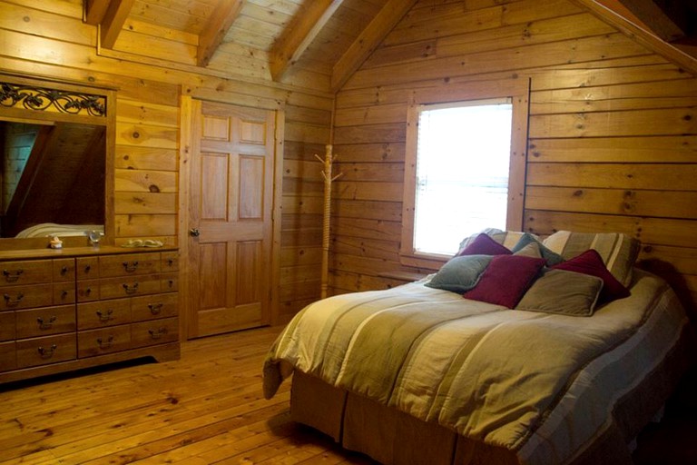 Cabins (Marion, North Carolina, United States)