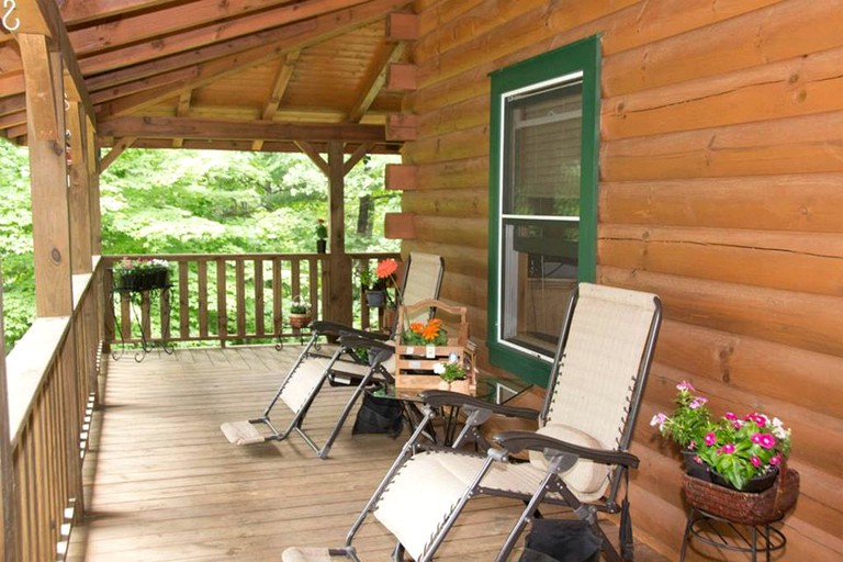 Cabins (Marion, North Carolina, United States)