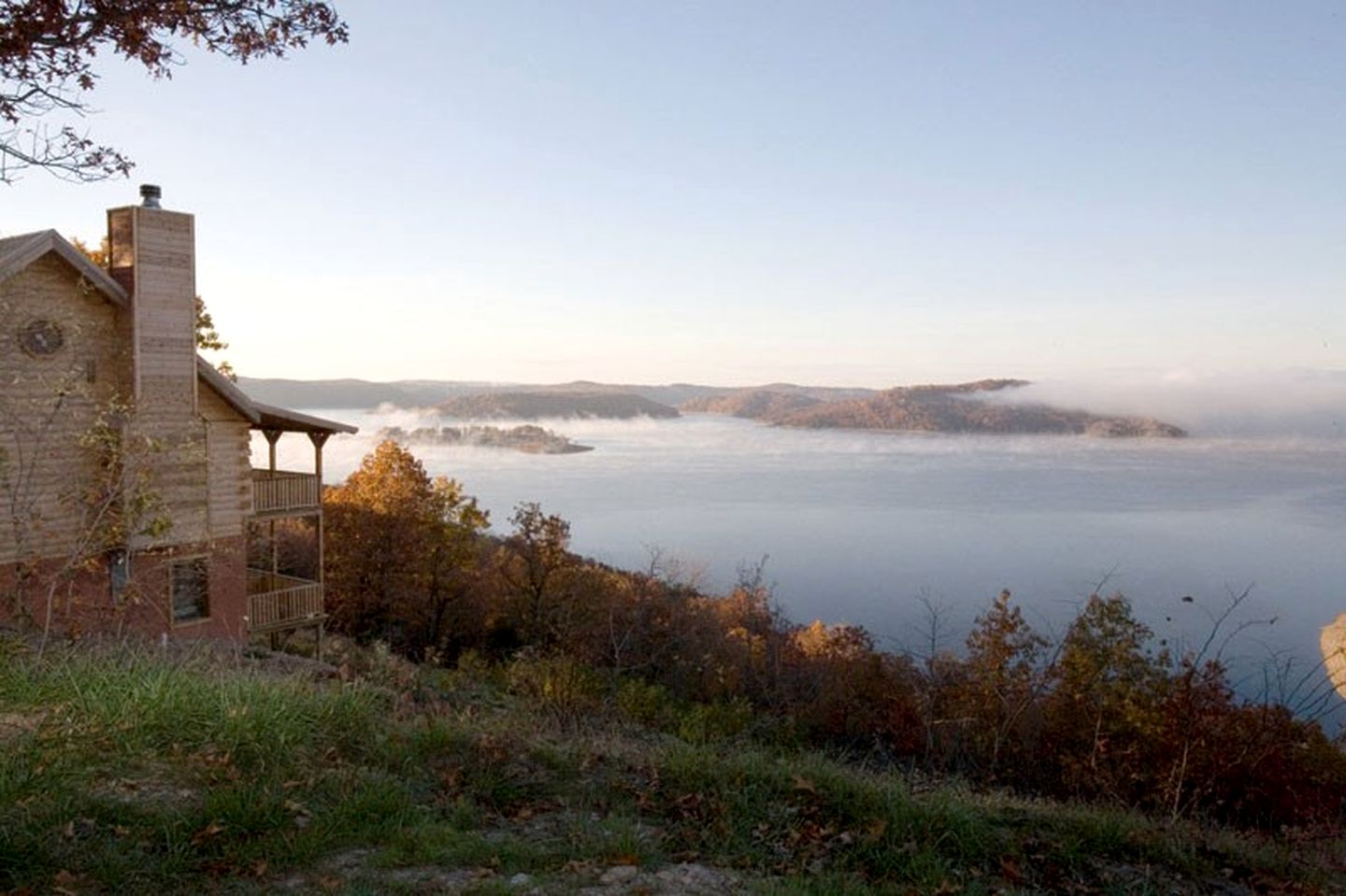 Beautiful Family Cabin for a Mountain Getaway near Eureka Springs, Arkansas