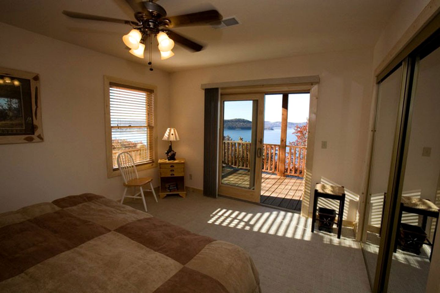 Spacious Family Cabin Getaway in the Heart of the Ozark Mountains, Arkansas