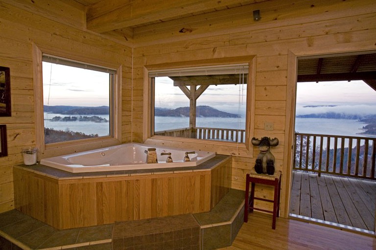 Cabins (Eureka Springs): Arkansas mountains