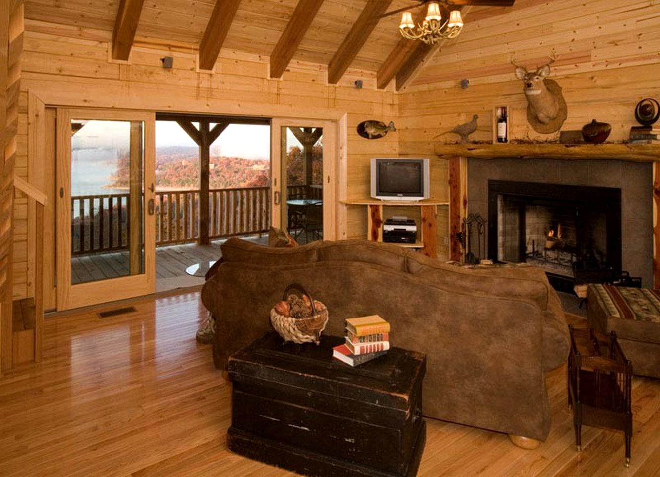 Cabins (Eureka Springs): Arkansas mountains