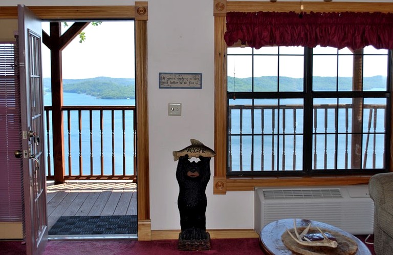 Lake View Suites #2 | Nature Lodges (Eureka Springs, Arkansas, United States of America)