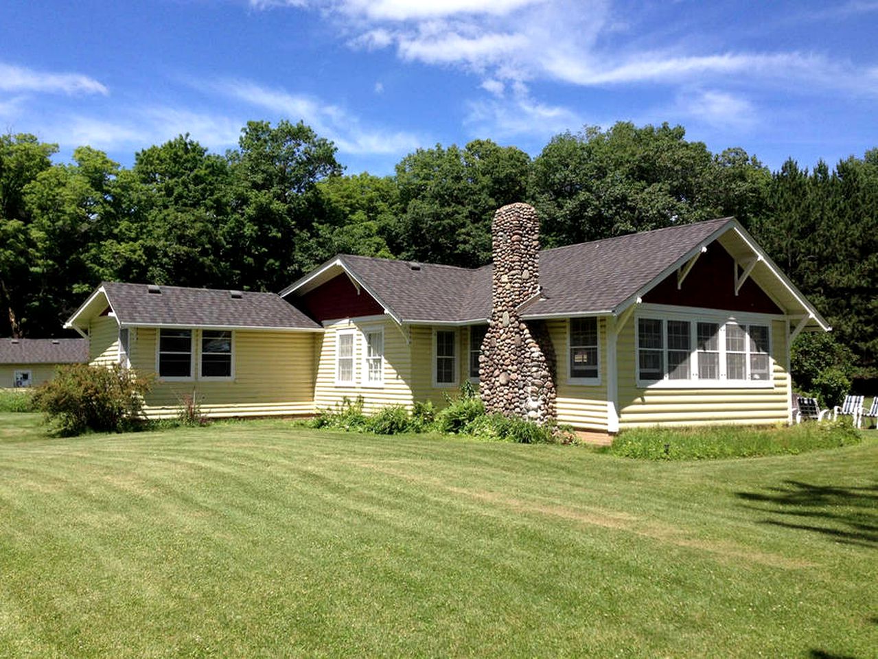 Secluded Lakeside Retreat for Groups near Grand Rapids, Minnesota