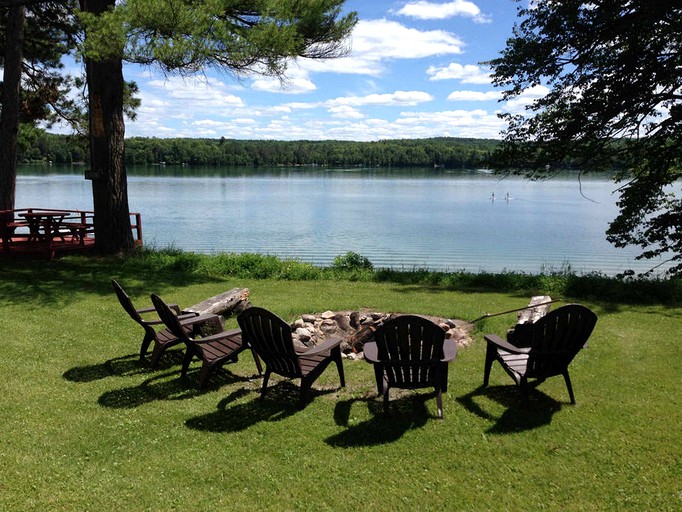 Cabins (Cohasset, Minnesota, United States)