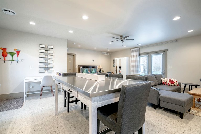 Vacation Rentals (Canada, Leamington, Ontario)