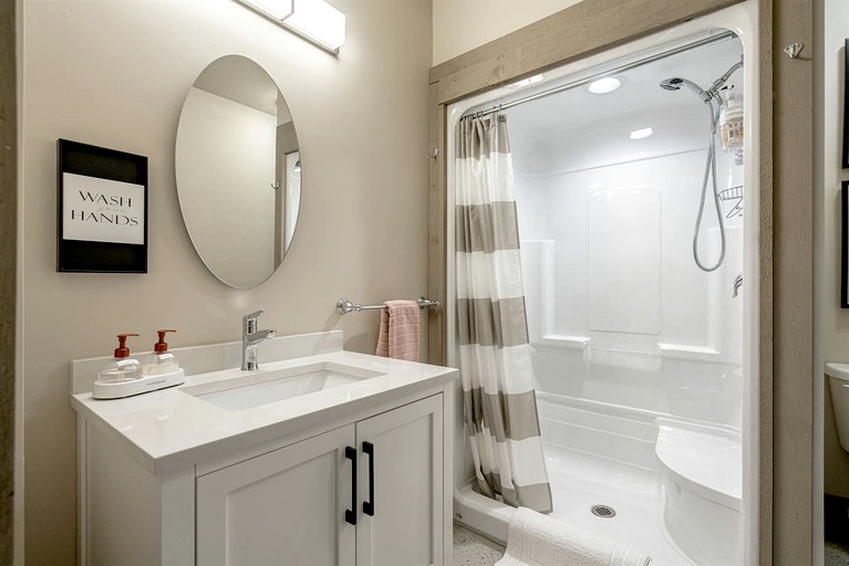 Vacation Rentals (Canada, Leamington, Ontario)