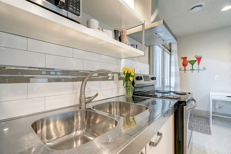 Vacation Rentals (Canada, Leamington, Ontario)