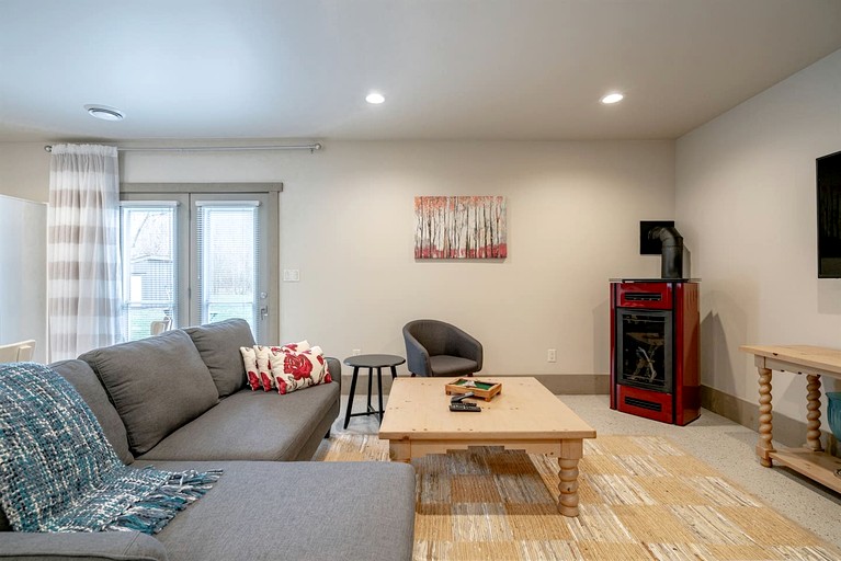 Vacation Rentals (Canada, Leamington, Ontario)