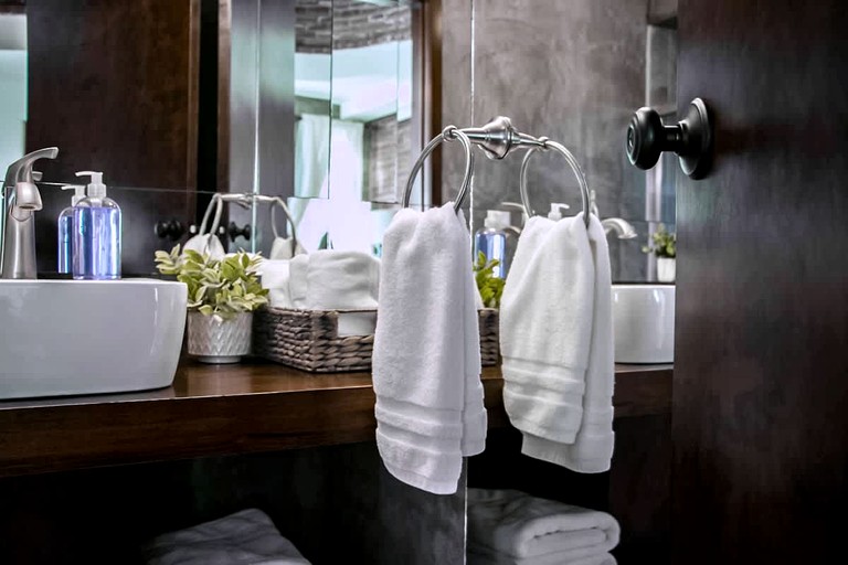 Cabins (Mexico, --, Baja California)