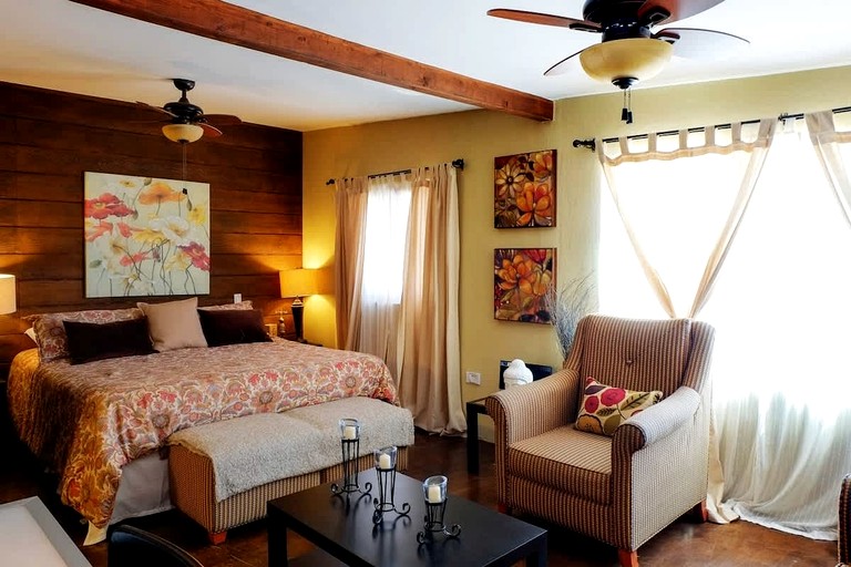 Cabins (Mexico, --, Baja California)