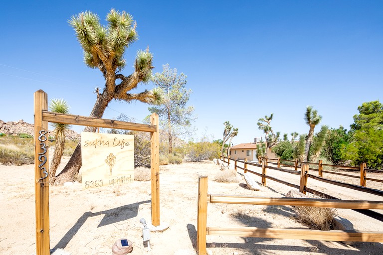 Floating Homes (United States of America, Joshua Tree, California)