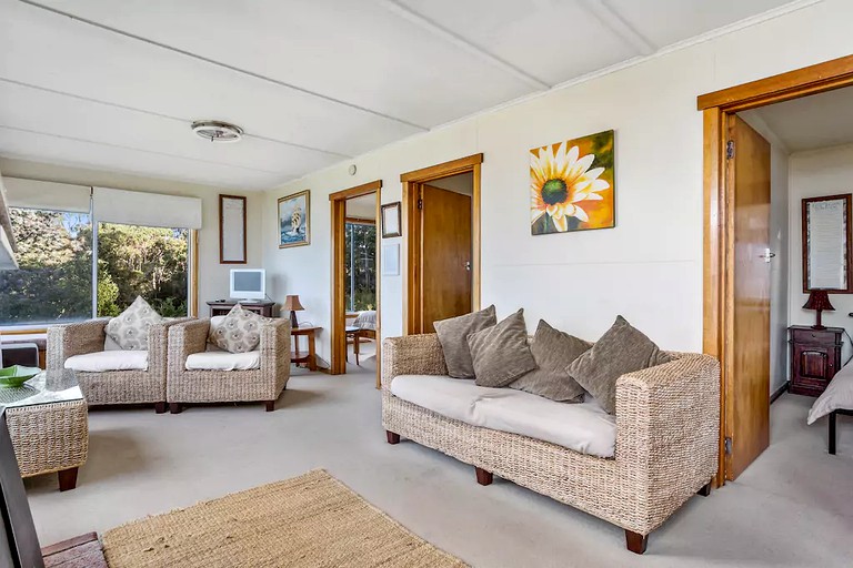 Summertime Cottage Tasmania, Beach Houses, Southport, Australia Glamping Hub