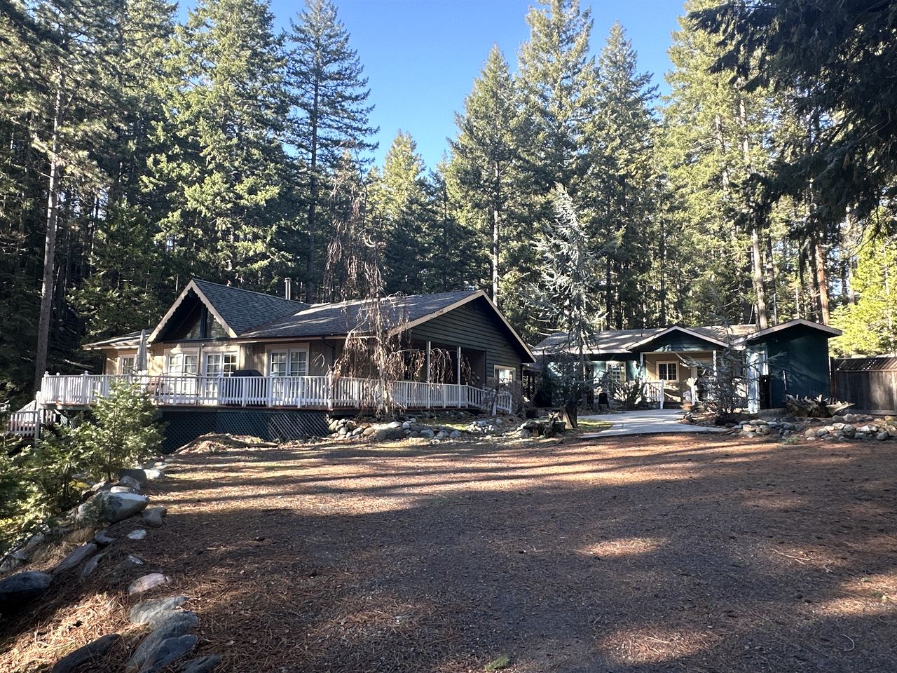 Gorgeous Cabin with Hot-tub in Black Butte Ranch, California