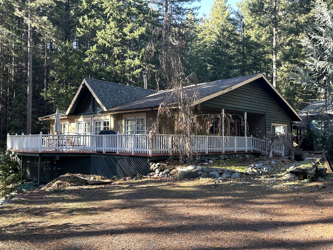 Gorgeous Cabin with Hot-tub in Black Butte Ranch, California