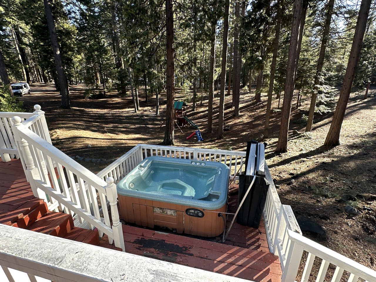 Gorgeous Cabin with Hot-tub in Black Butte Ranch, California
