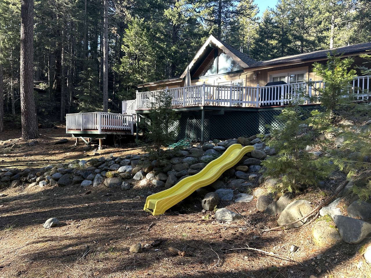 Gorgeous Cabin with Hot-tub in Black Butte Ranch, California