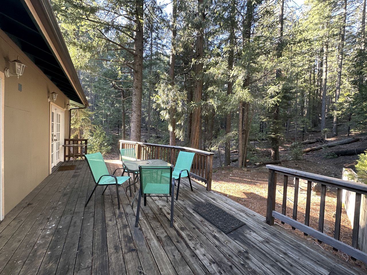 Gorgeous Cabin with Hot-tub in Black Butte Ranch, California