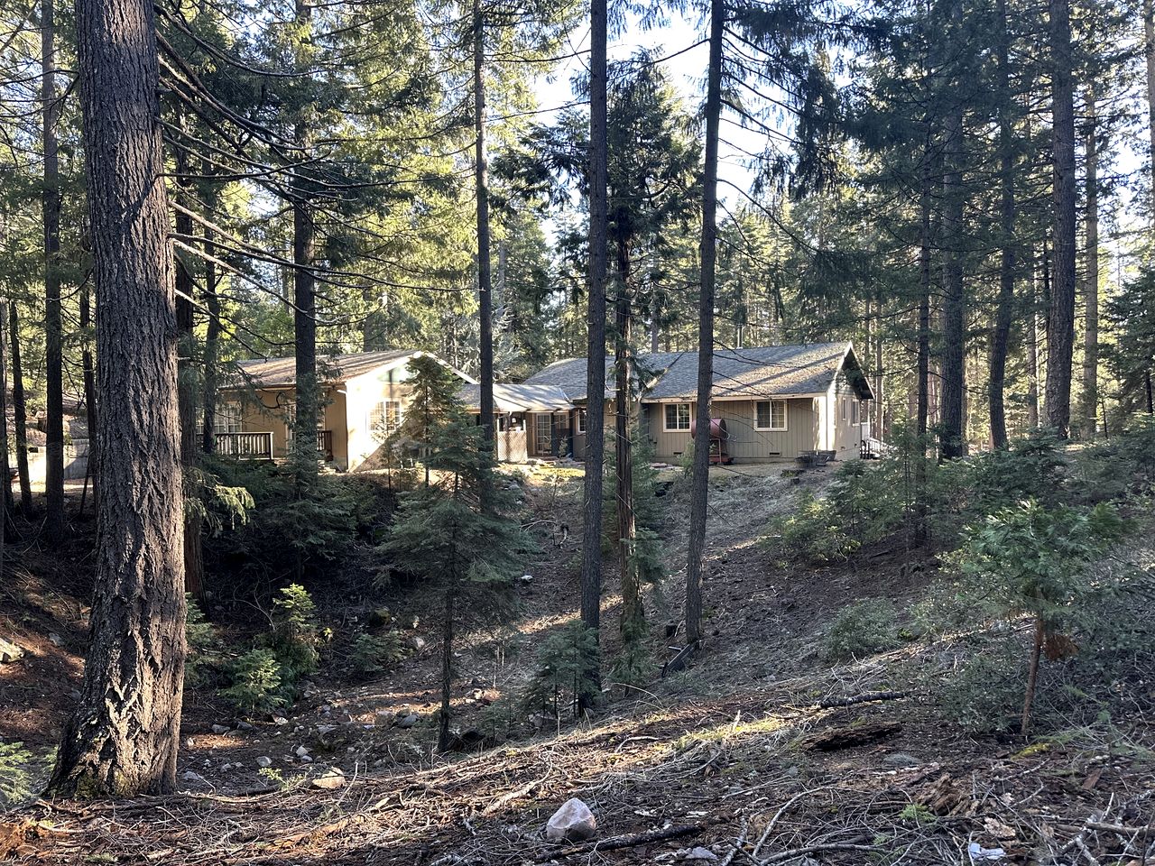 Gorgeous Cabin with Hot-tub in Black Butte Ranch, California