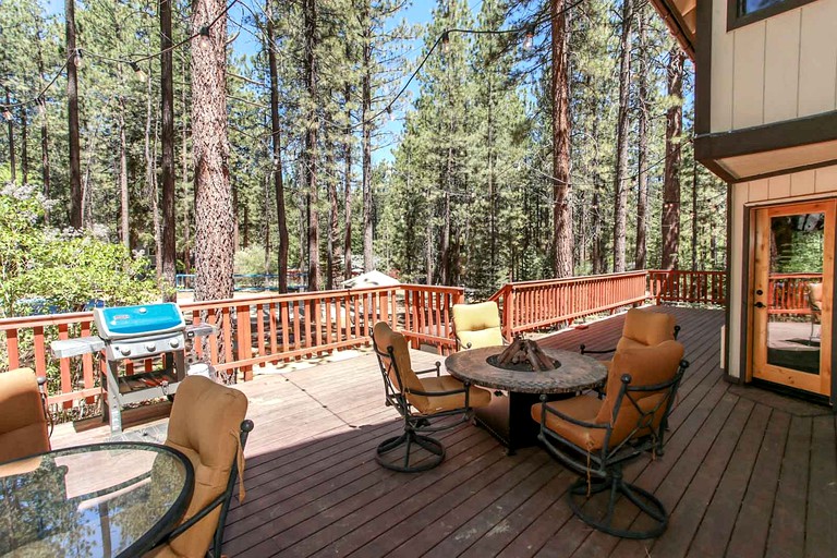 Nature Lodges (United States of America, Big Bear Lake, California)