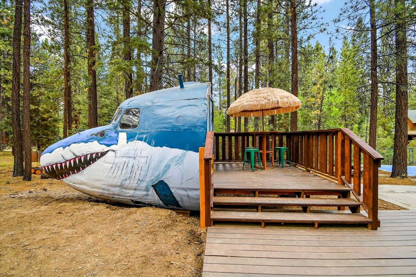 The Ultimate Nature Escape: Amazing Cabin with a Hot Tub in Big Bear Lake, California