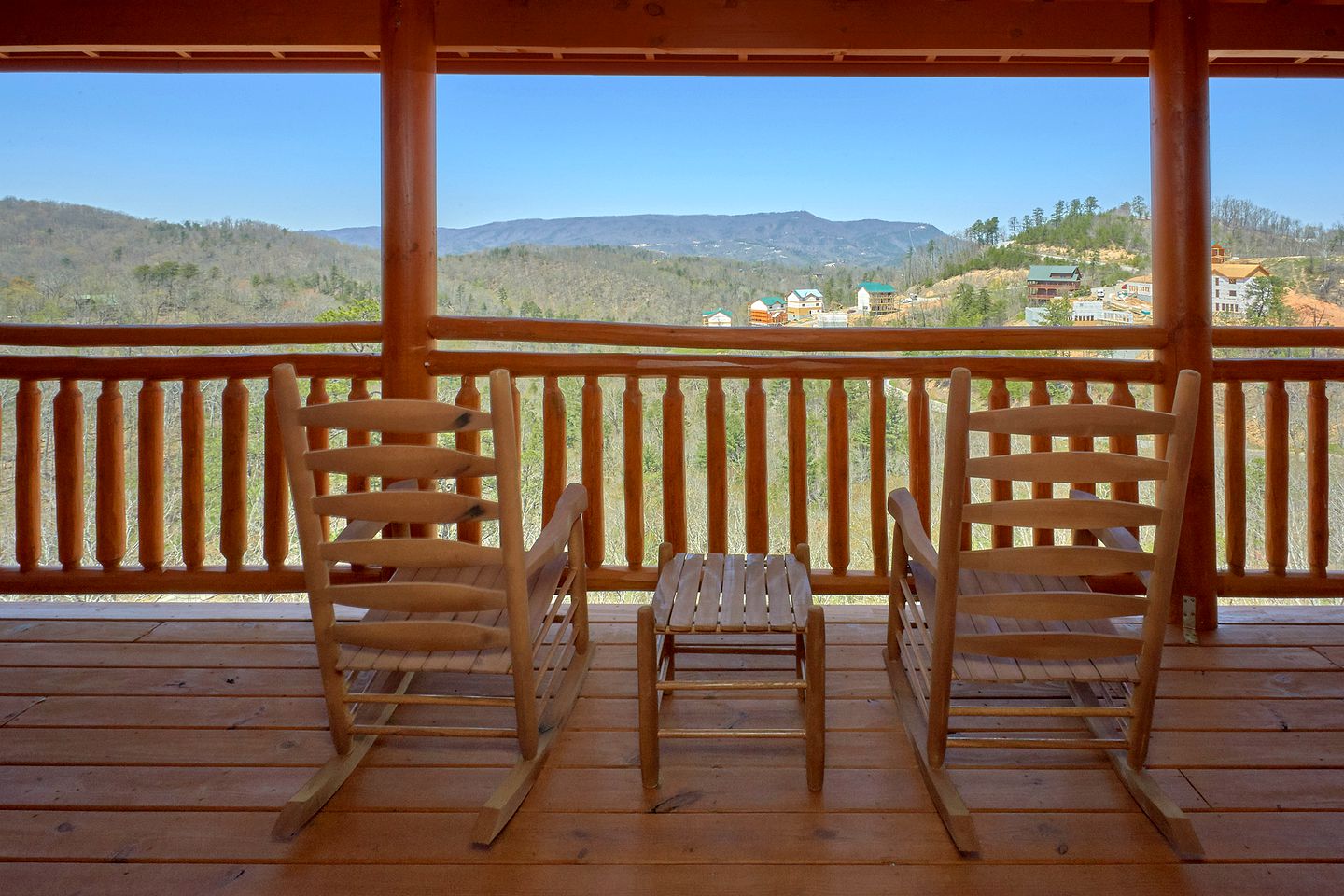 Magical Great Smoky Mountains Cabin Ideal for Group Getaways in Tennessee