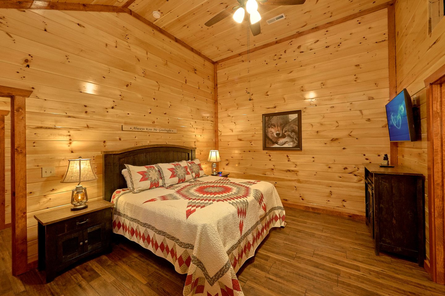Magical Great Smoky Mountains Cabin Ideal for Group Getaways in Tennessee