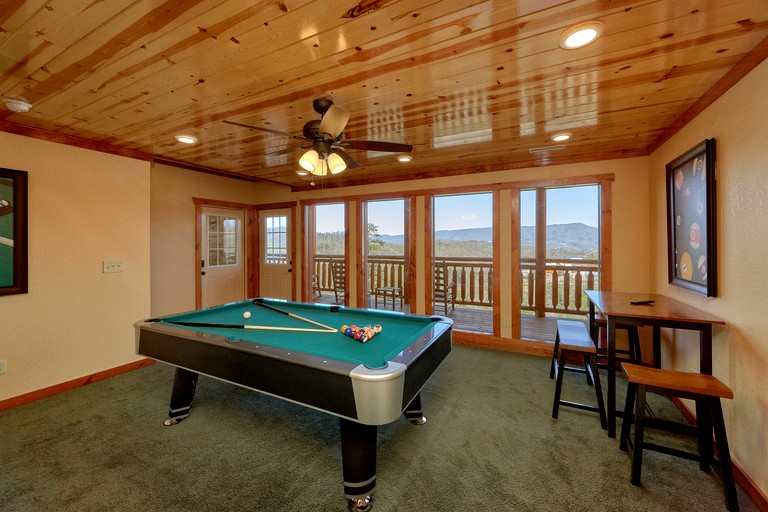 Cabins (United States, Sevierville, Tennessee)