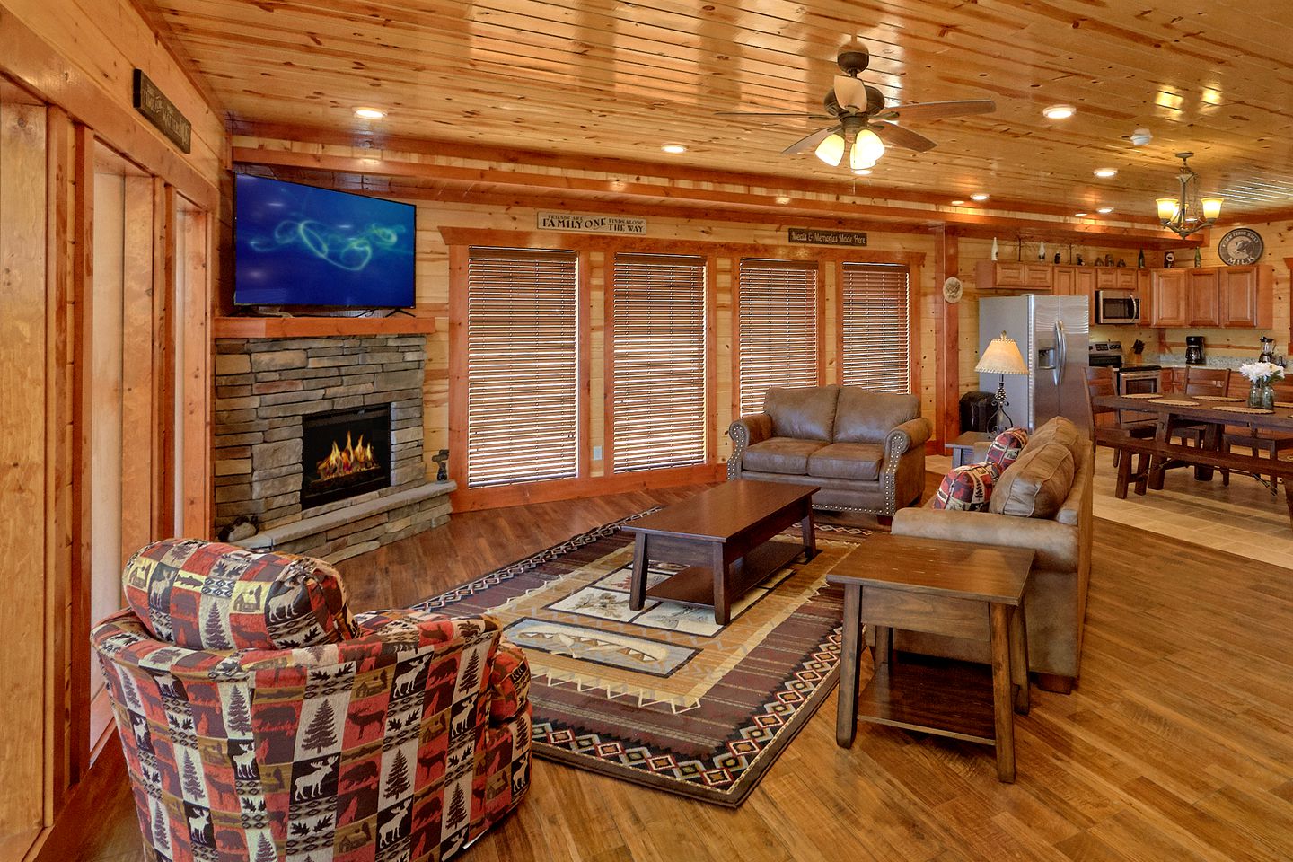 Magical Great Smoky Mountains Cabin Ideal for Group Getaways in Tennessee