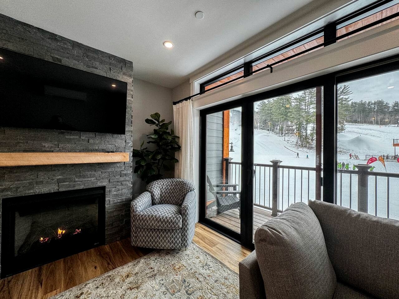 Glorious Cottage with Swimming Pool and Gym in North Conway, New Hampshire