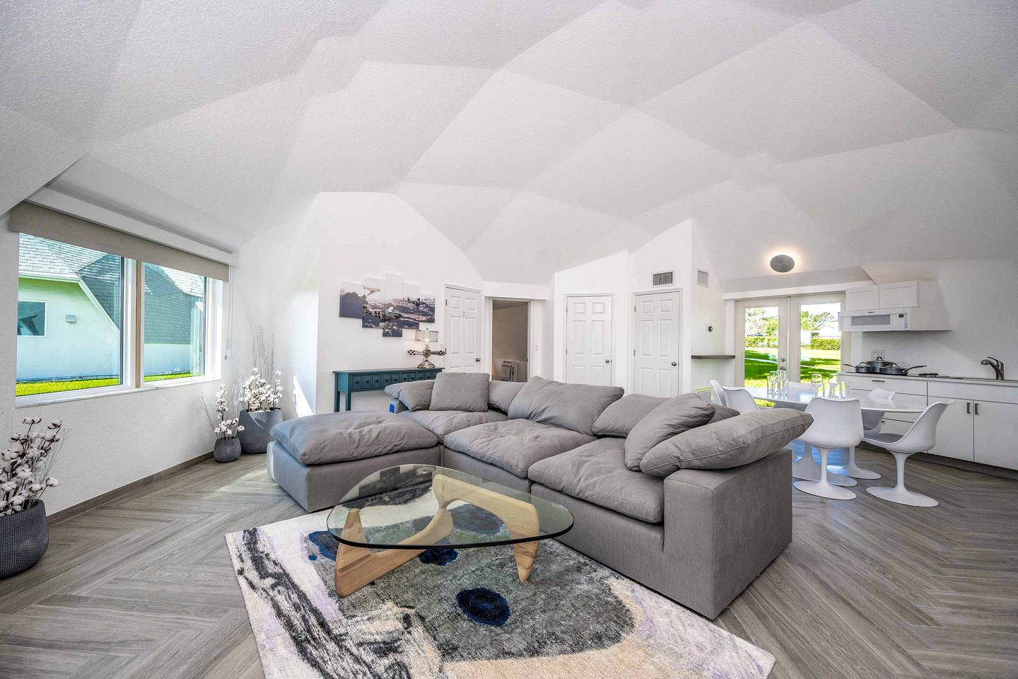 Lakeside Dome Retreat with Sun Deck & Lake Views | 2BR Rental in Clermont, Florida
