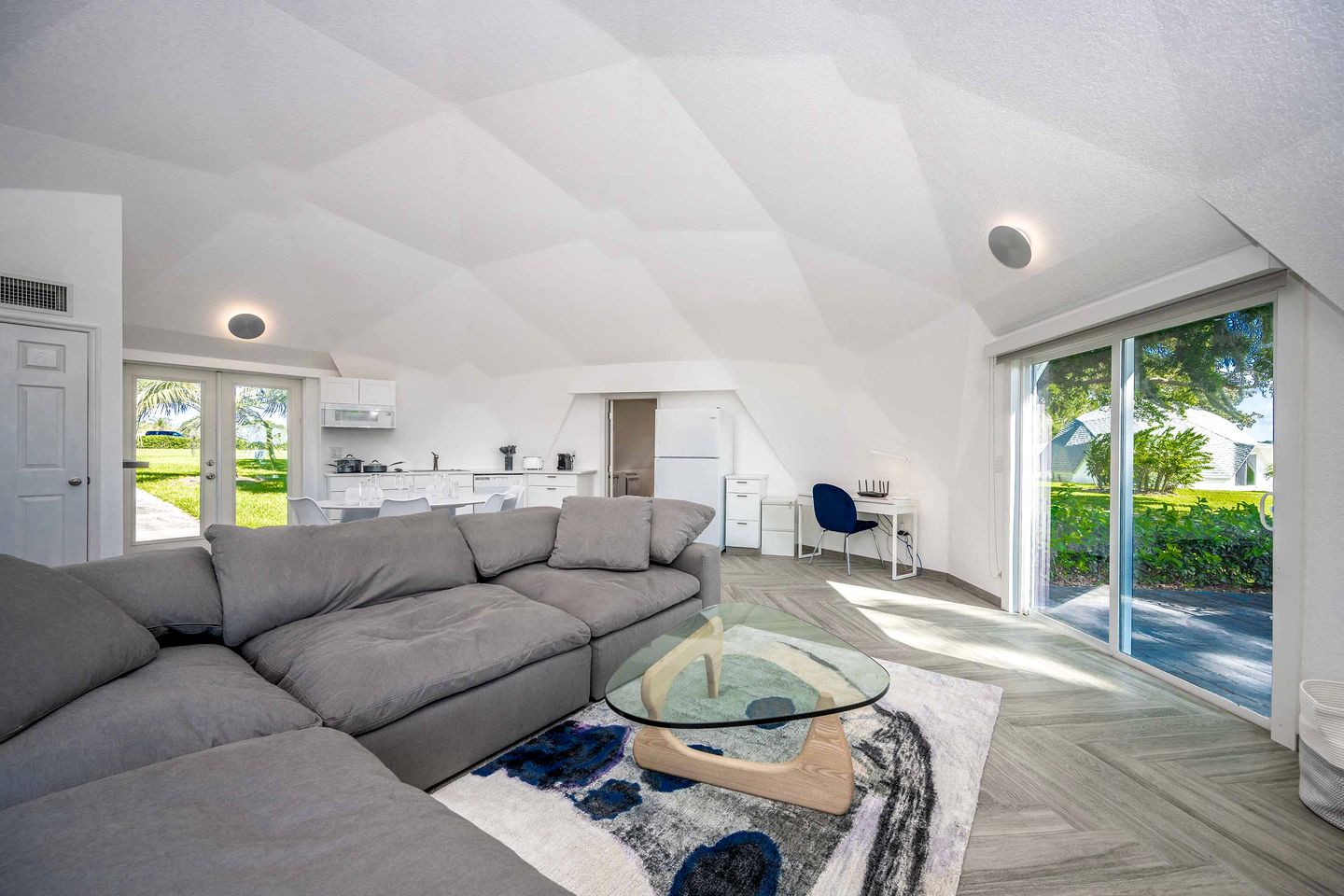 Lakeside Dome Retreat with Sun Deck & Lake Views | 2BR Rental in Clermont, Florida