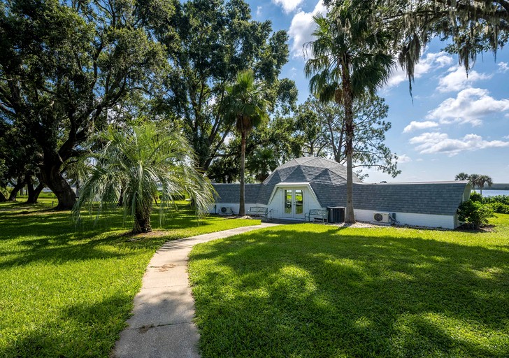 Domes (United States of America, Clermont, Florida)