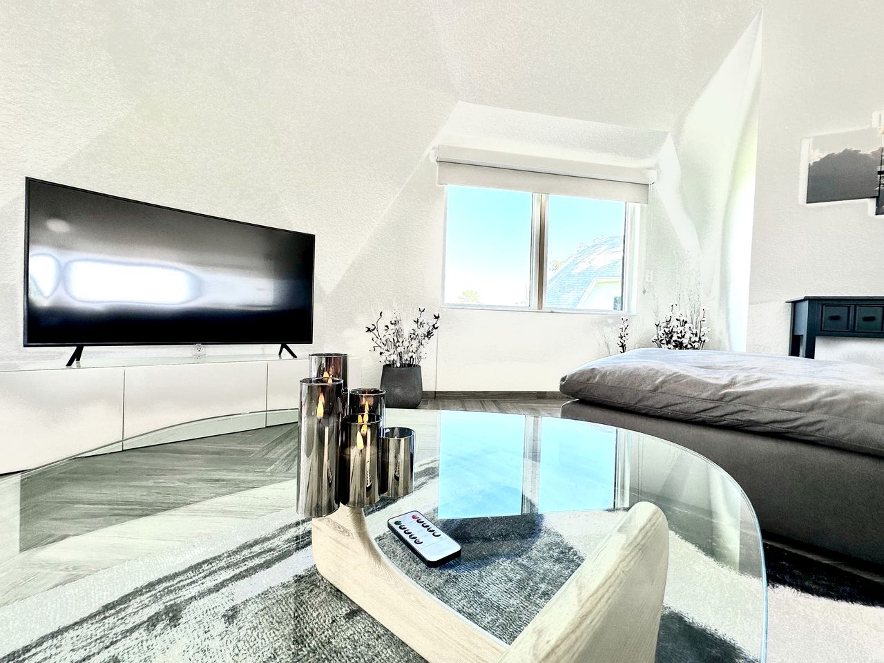Lakeside Dome Retreat with Sun Deck & Lake Views | 2BR Rental in Clermont, Florida