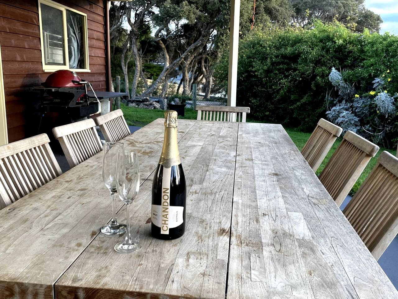 Spacious Beachside Holiday Home with Backyard Fireplace near Peninsula Hot Springs in Rye, Victoria