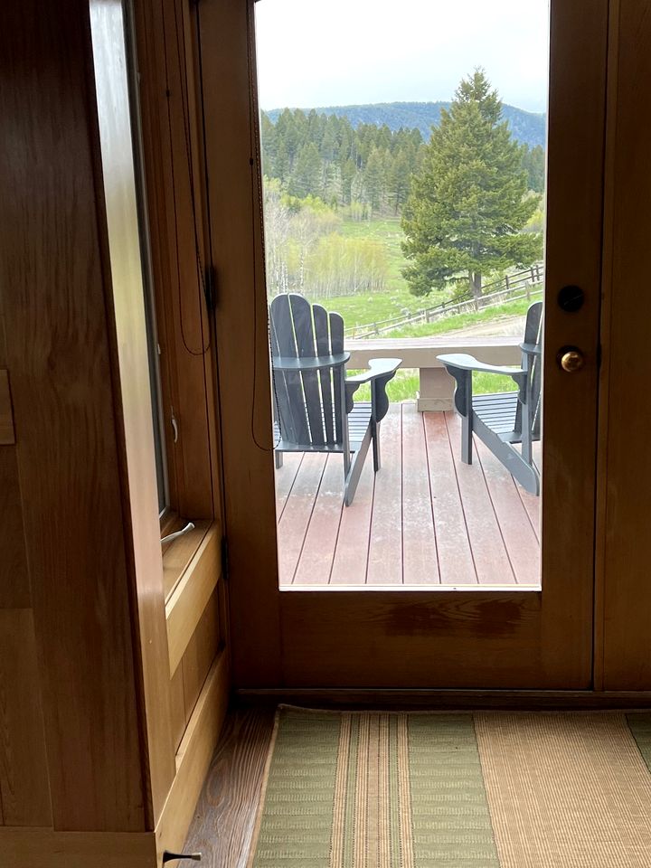 Elegant Mountain Retreat with Private Fishing Access near Madison River, Montana