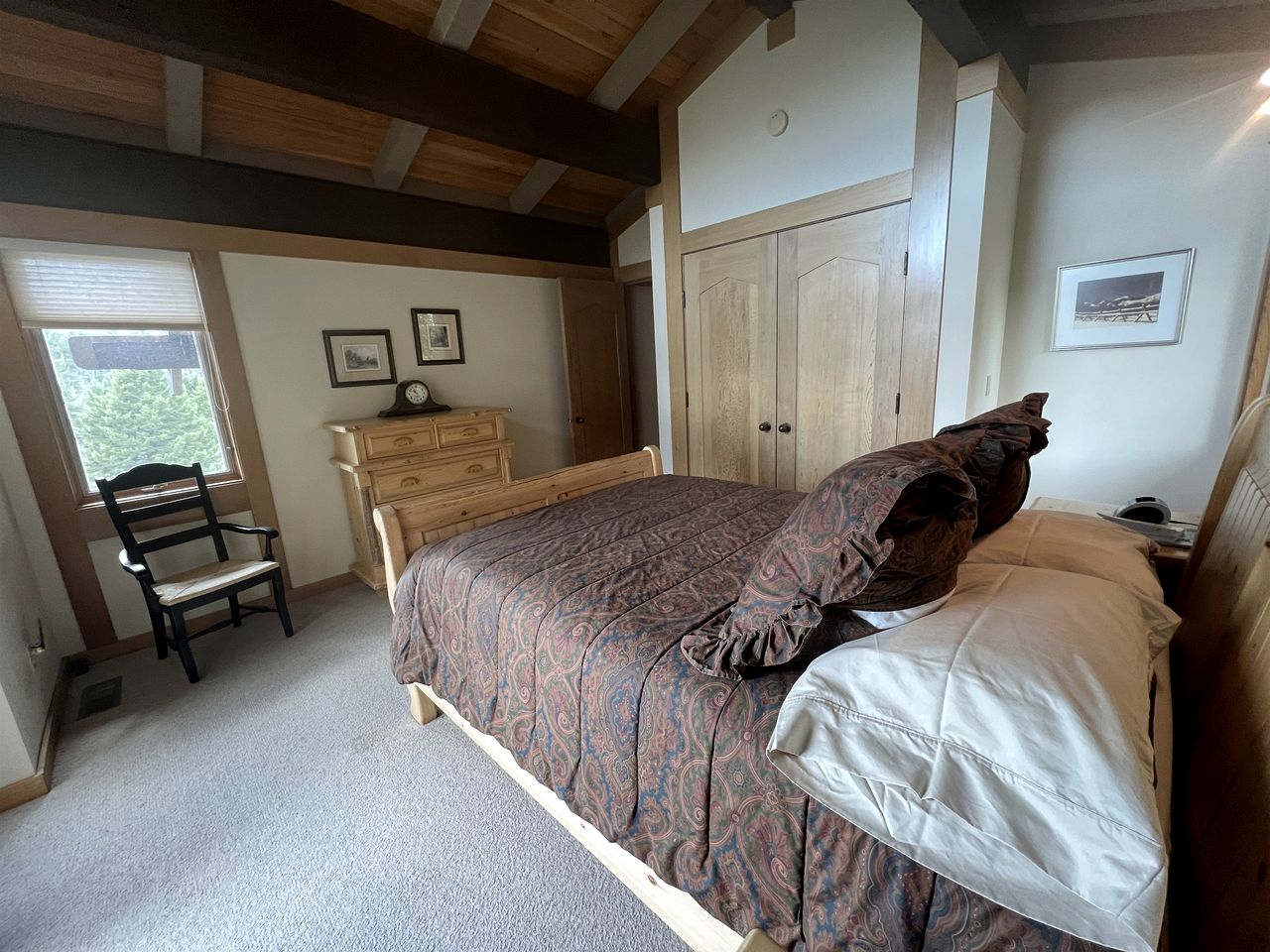 Elegant Mountain Retreat with Private Fishing Access near Madison River, Montana