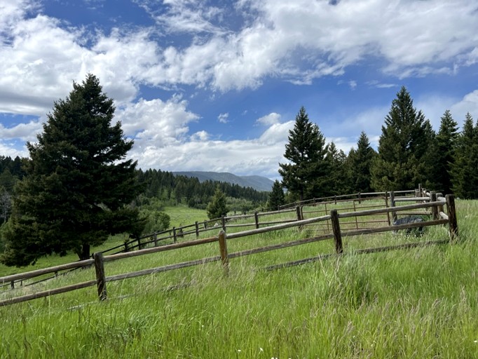 Vacation Rentals (United States of America, Cameron, Montana)