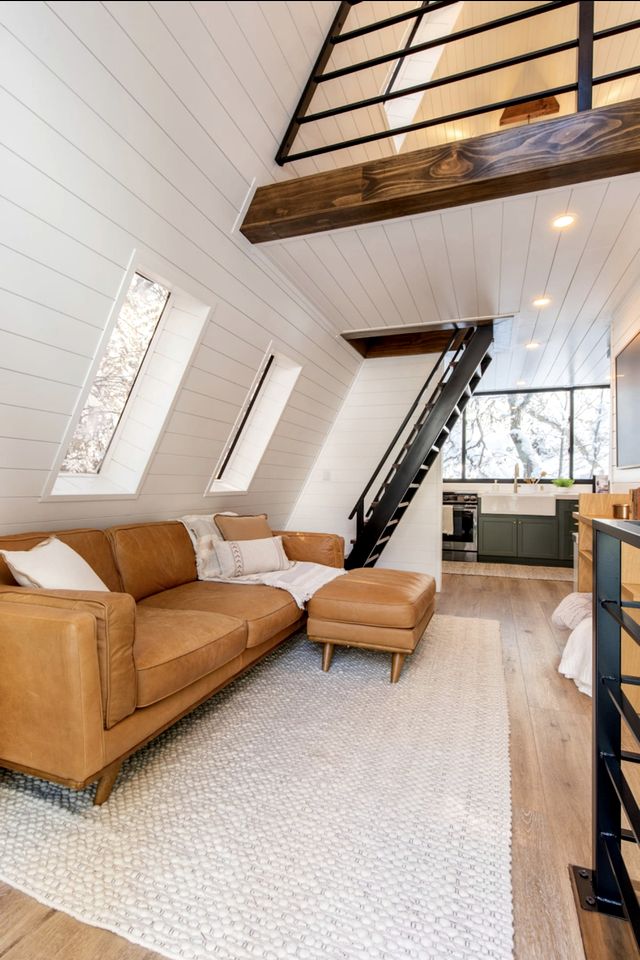 Lovely Secluded A-frame with Hot-tub in Sundance, Utah