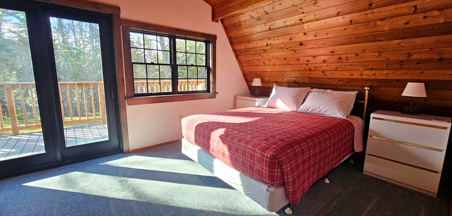 Cozy Lakeside Getaway with Panoramic Water & Mountain Views in Greenville, Maine