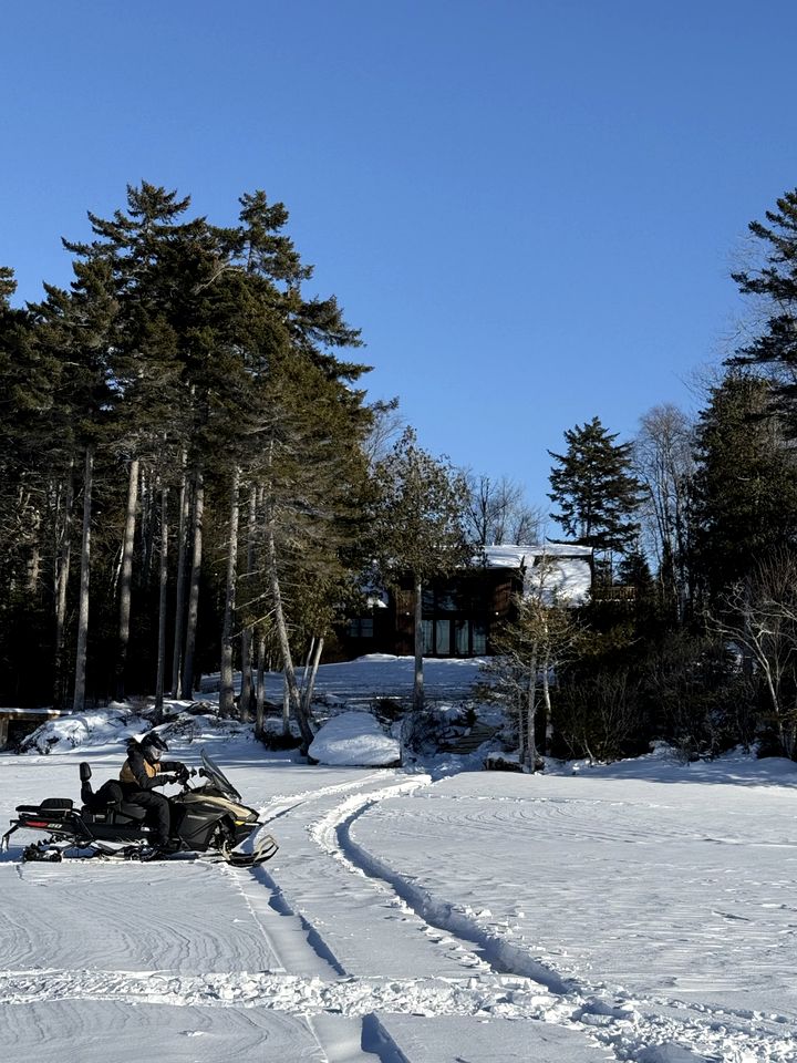 Cozy Lakeside Getaway with Panoramic Water & Mountain Views in Greenville, Maine
