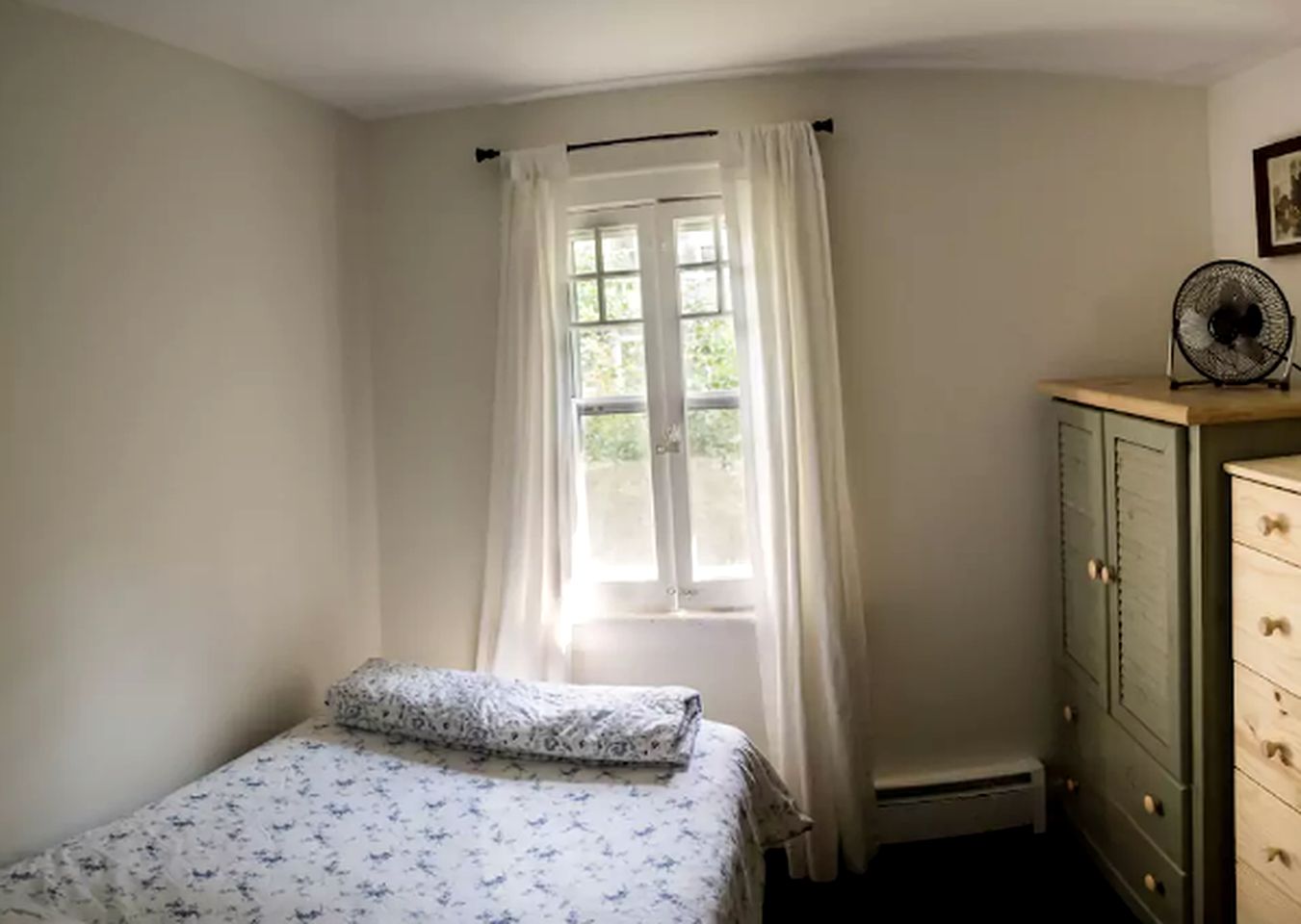 Charming 20th-Century Cape Cod Cottage Rental in Woods Hole, Massachusetts