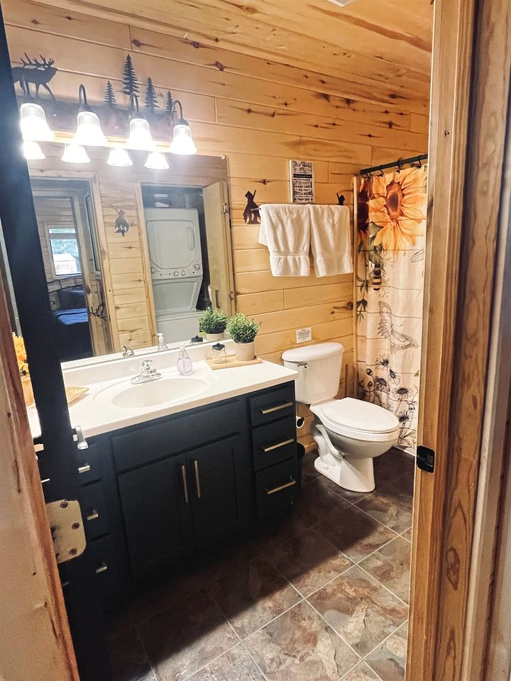 The Sunflower Cabin, Pet Friendly Near Heber-Overgaard, Arizona