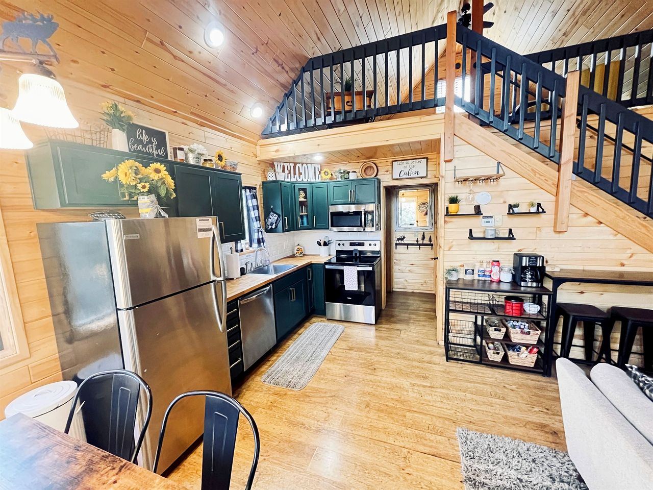 The Sunflower Cabin, Pet Friendly Near Heber-Overgaard, Arizona